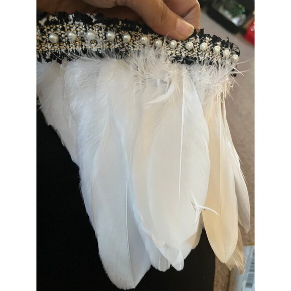 White Feather cuff bracelet pair Gothic bird Gloves Feather Cuff Rooster Feather - Picture 2 of 2